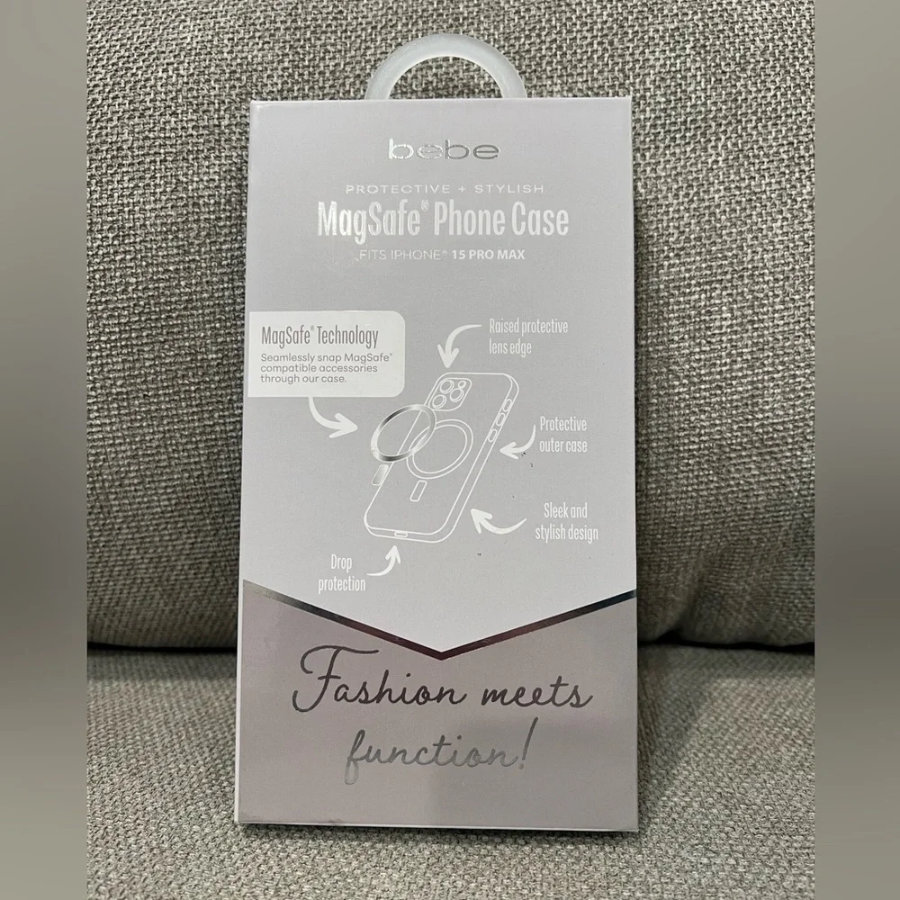 NIB bebe Butterfly Design Clear/Silver iPhone 15 Pro Max MagSafe Compatible Case